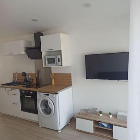 Maison, Rue Calme Dans Village Saint-Mitre-les-Remparts 外观 照片