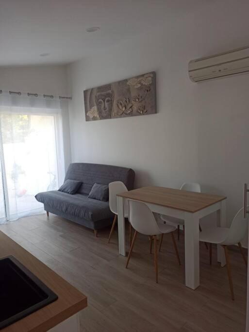 Maison, Rue Calme Dans Village Saint-Mitre-les-Remparts 外观 照片